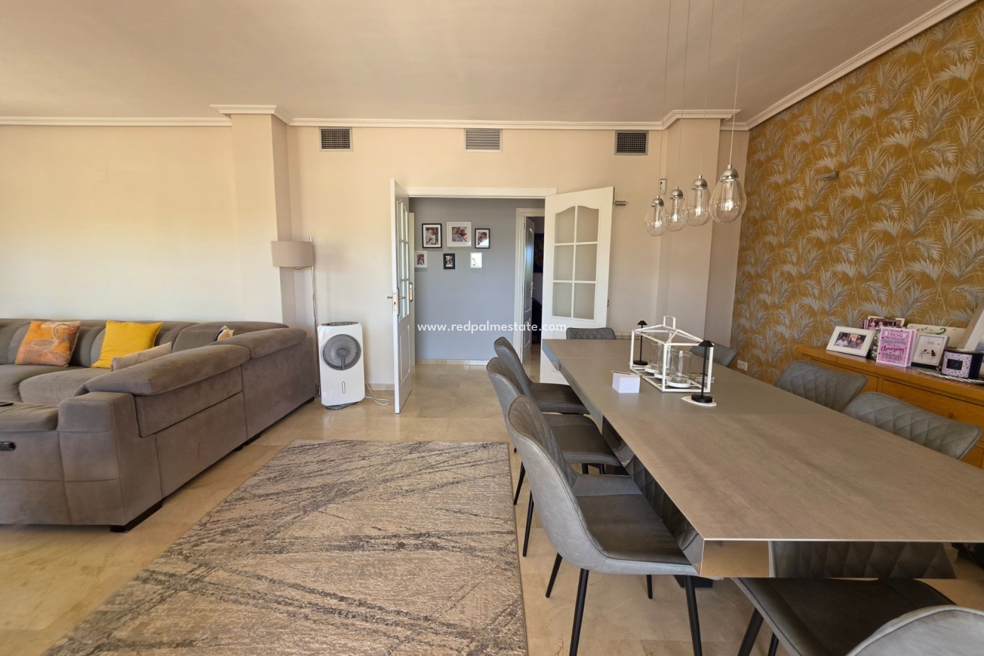 Videresalg - Villa -
Pinoso - Inland