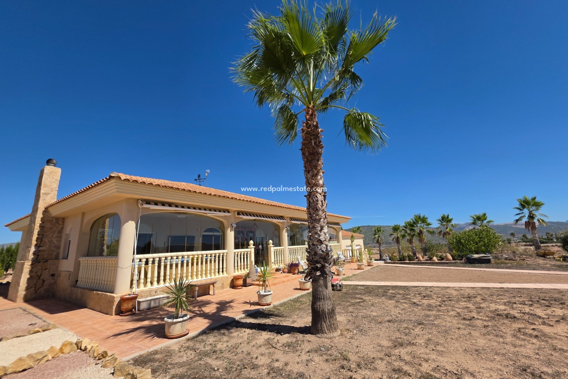 Videresalg - Villa -
Pinoso - Inland