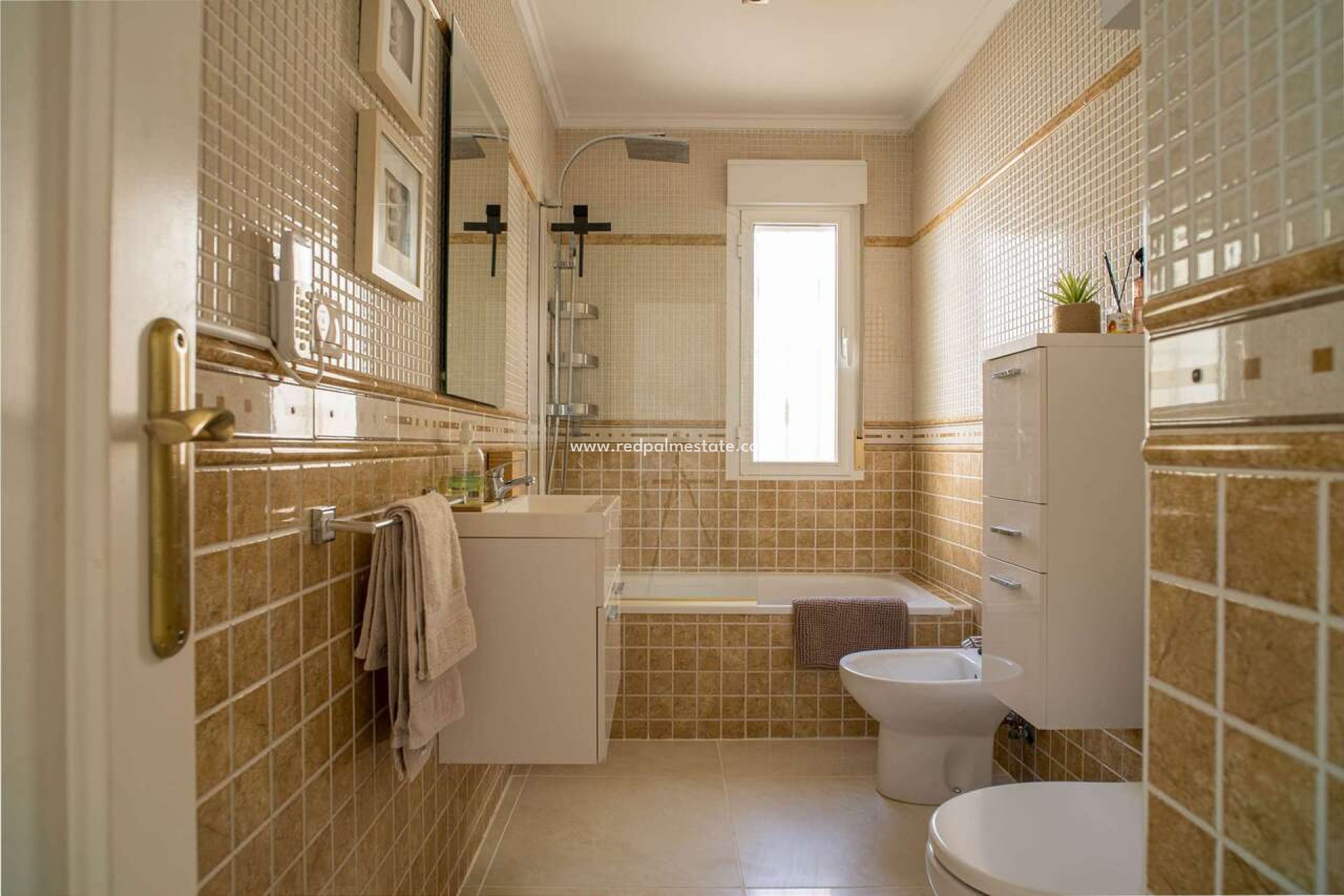 Videresalg - Villa -
Pinoso - Inland