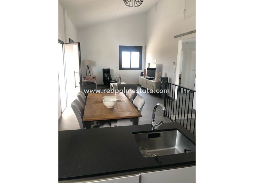 Videresalg - Villa -
Pinoso - Inland