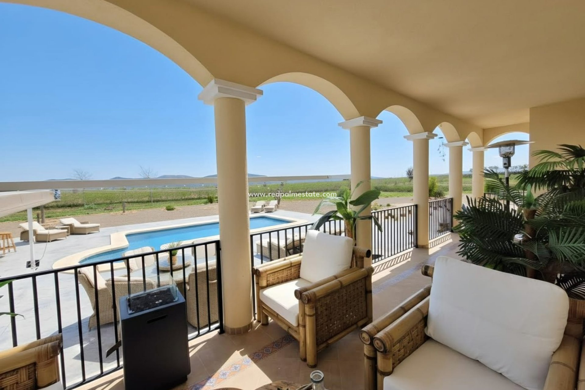 Videresalg - Villa -
Pinoso - Inland