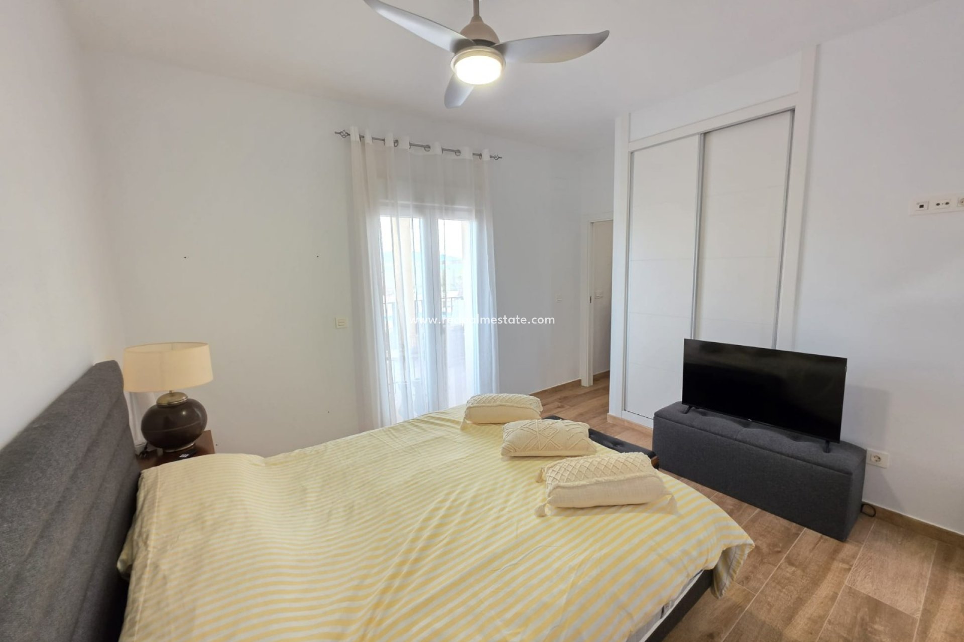 Videresalg - Villa -
Pinoso - Inland