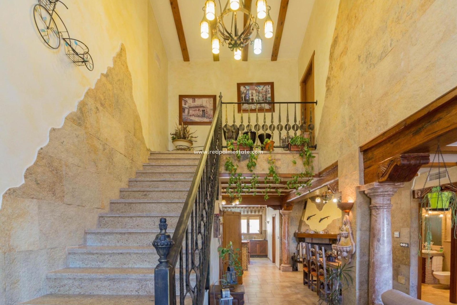 Videresalg - Villa -
Redován - Comunidad Valenciana