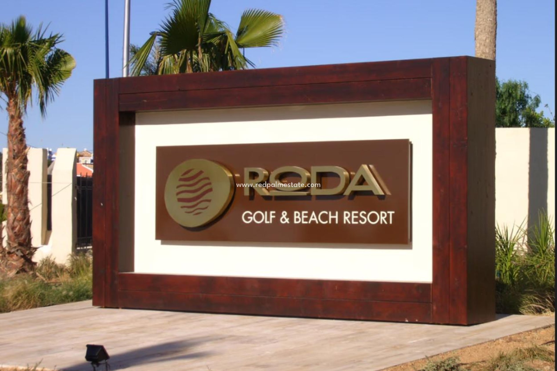 Videresalg - Villa -
Roda Golf Resort - Inland