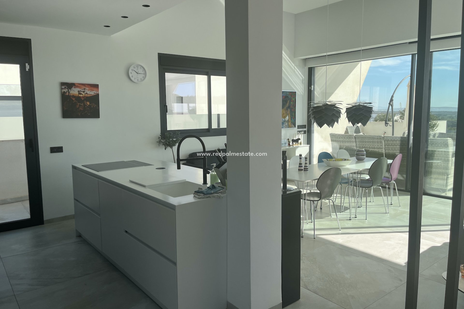 Videresalg - Villa -
Rojales - Inland