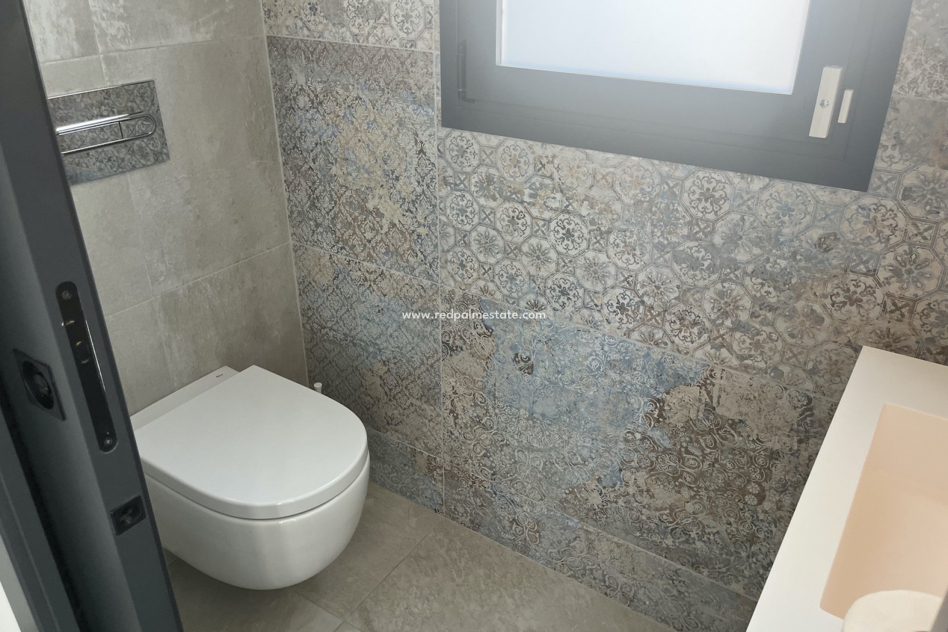 Videresalg - Villa -
Rojales - Inland