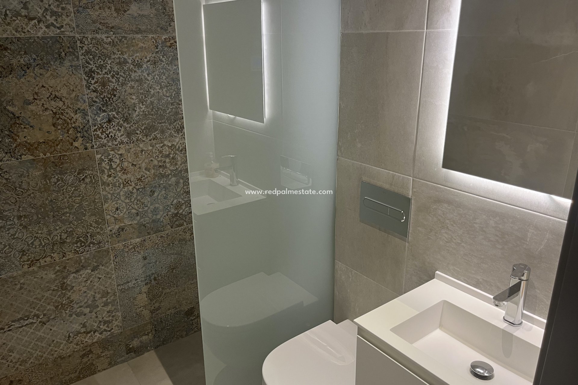 Videresalg - Villa -
Rojales - Inland