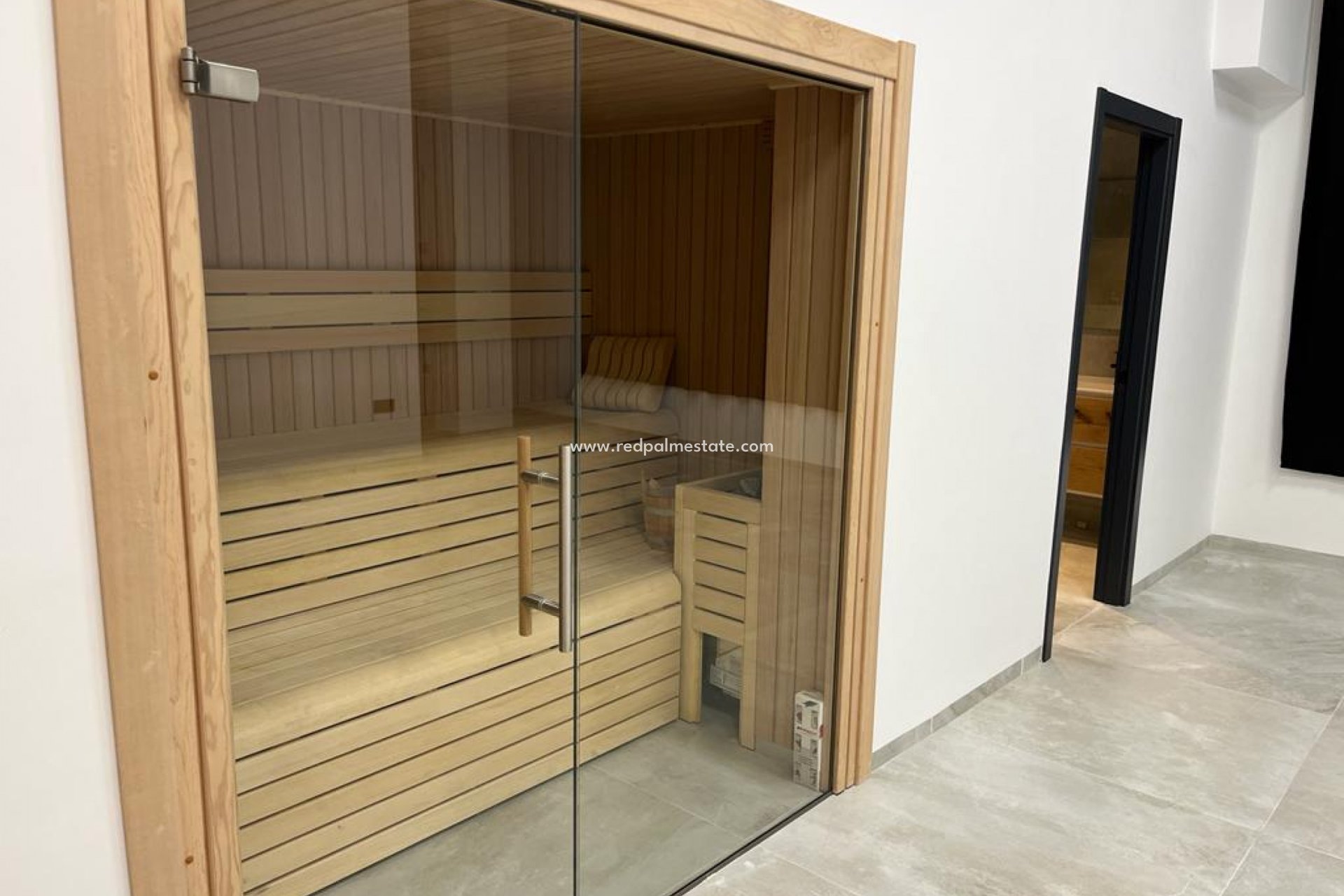 Videresalg - Villa -
Rojales - Inland