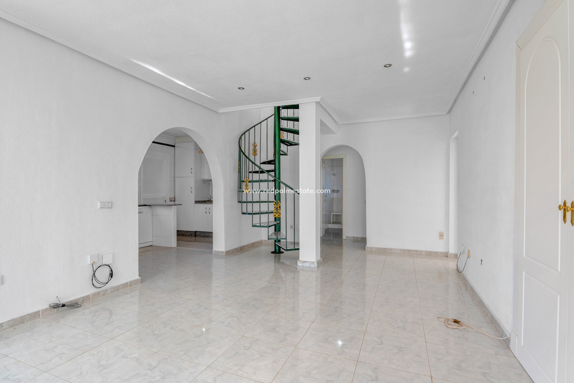 Videresalg - Villa -
Rojales - Inland