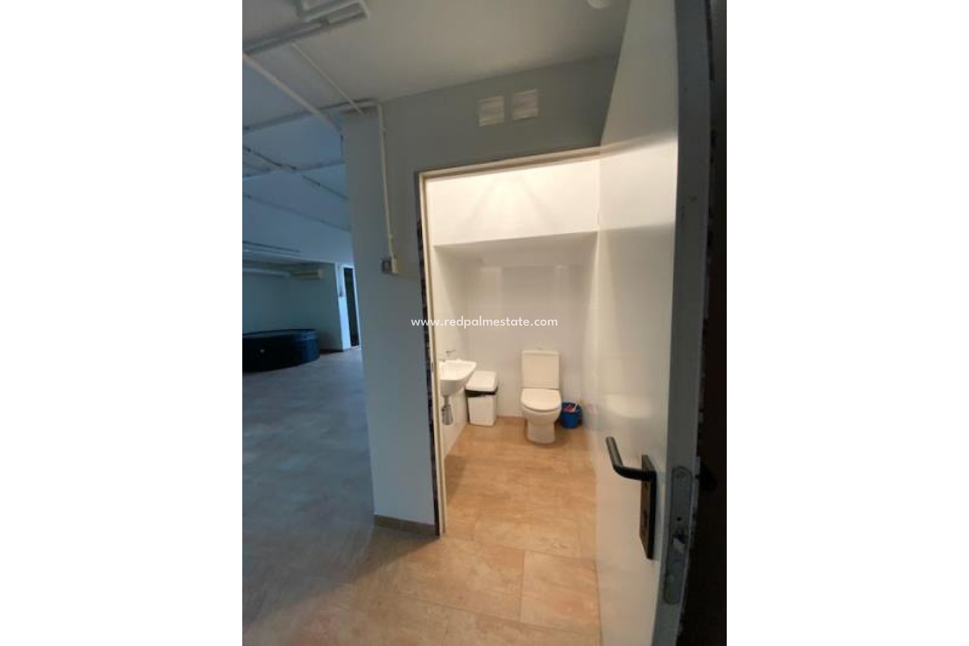 Videresalg - Villa -
ROLDAN - Inland