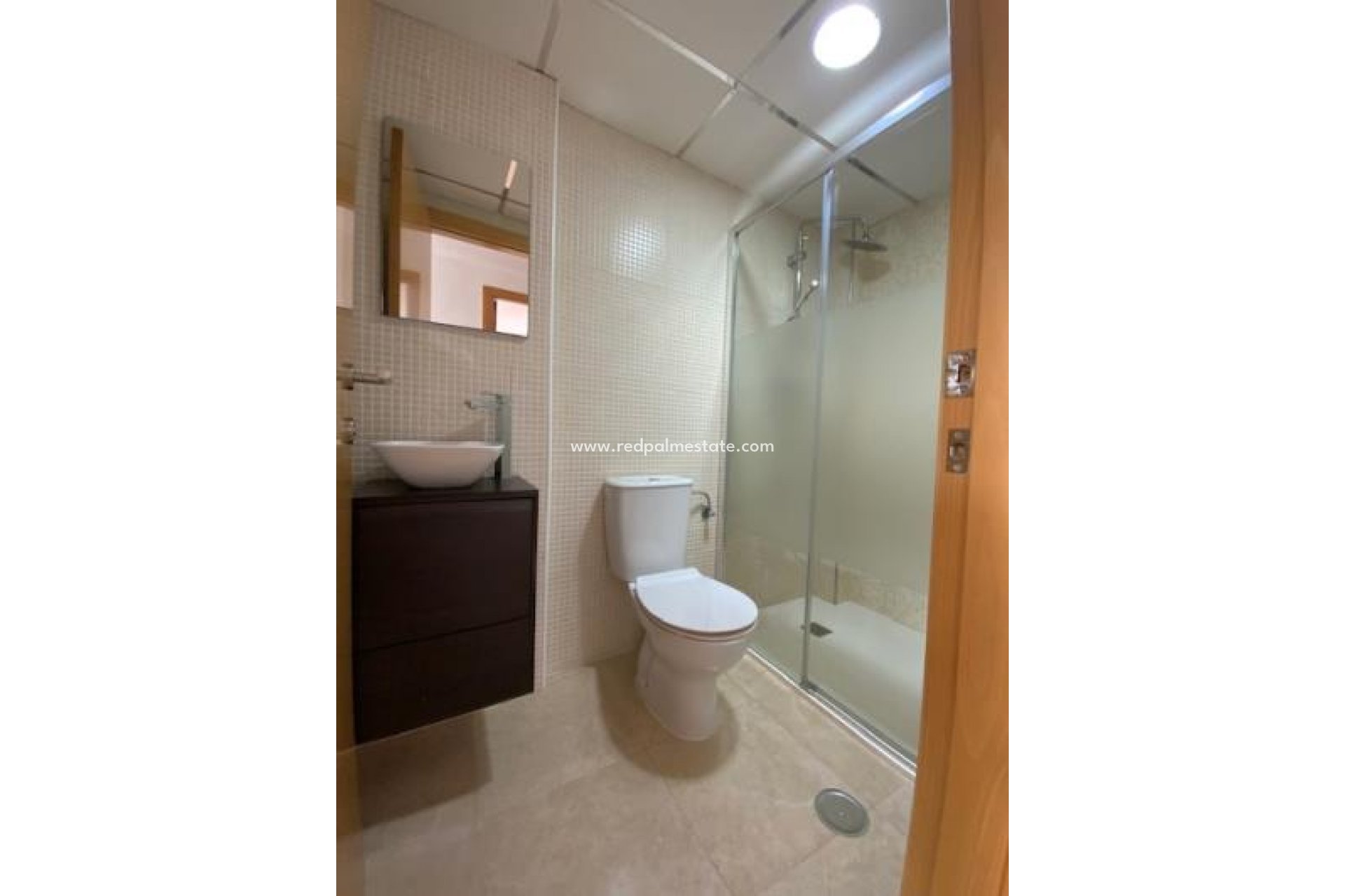 Videresalg - Villa -
ROLDAN - Inland