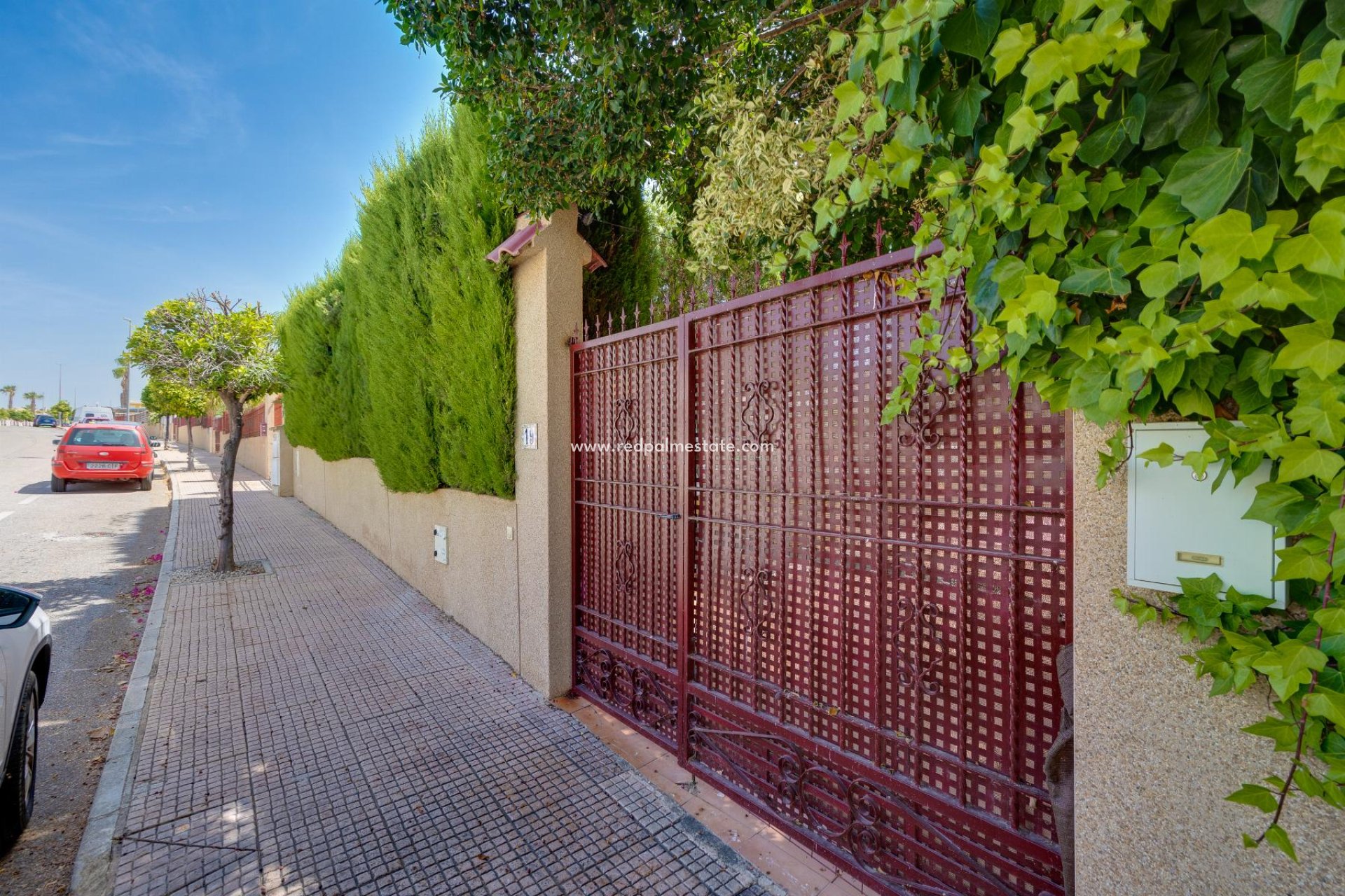 Videresalg - Villa -
San Fulgencio - La Marina