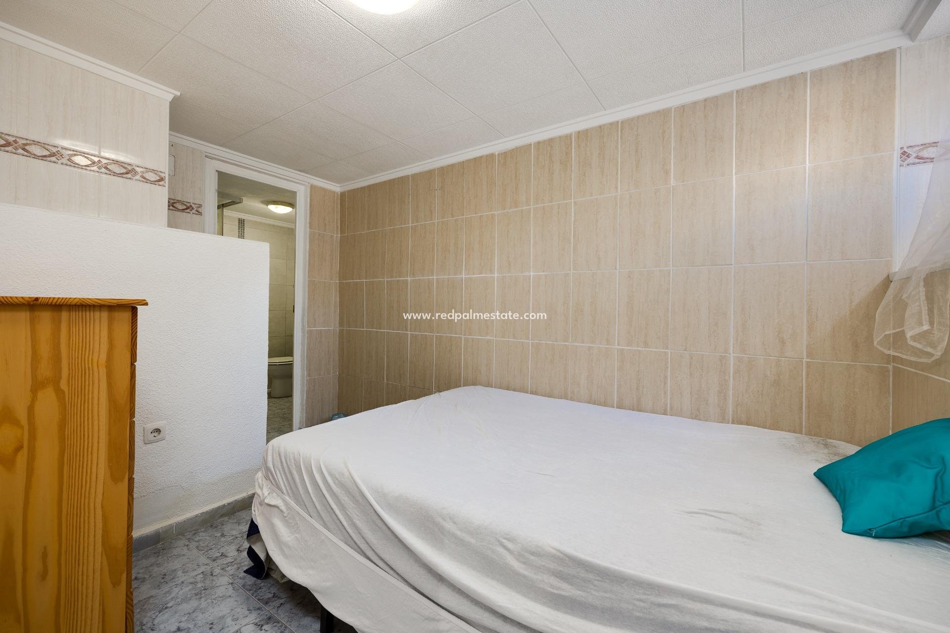 Videresalg - Villa -
San Fulgencio - La Marina