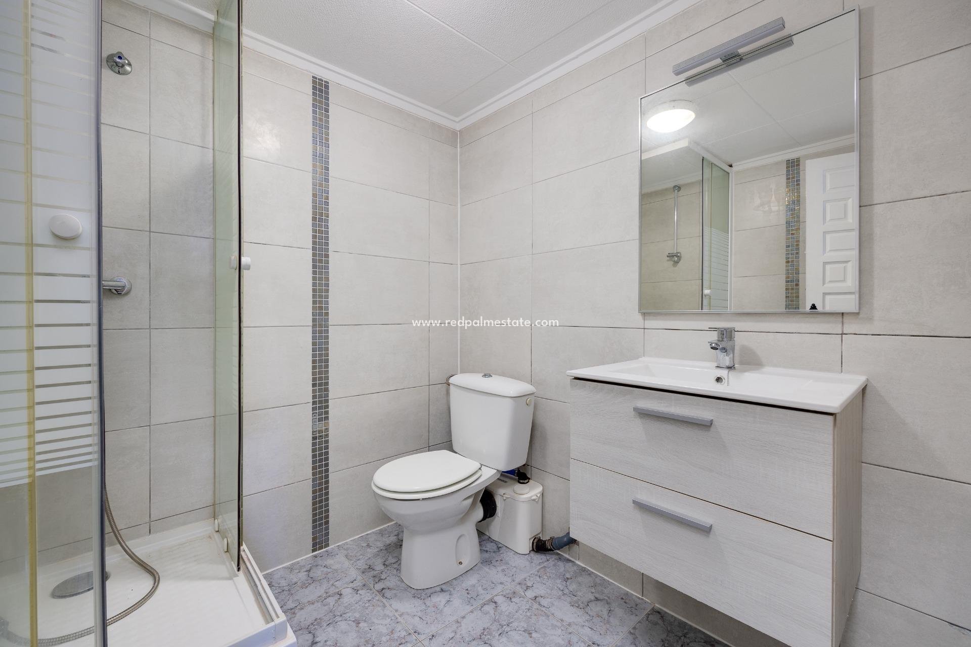 Videresalg - Villa -
San Fulgencio - La Marina