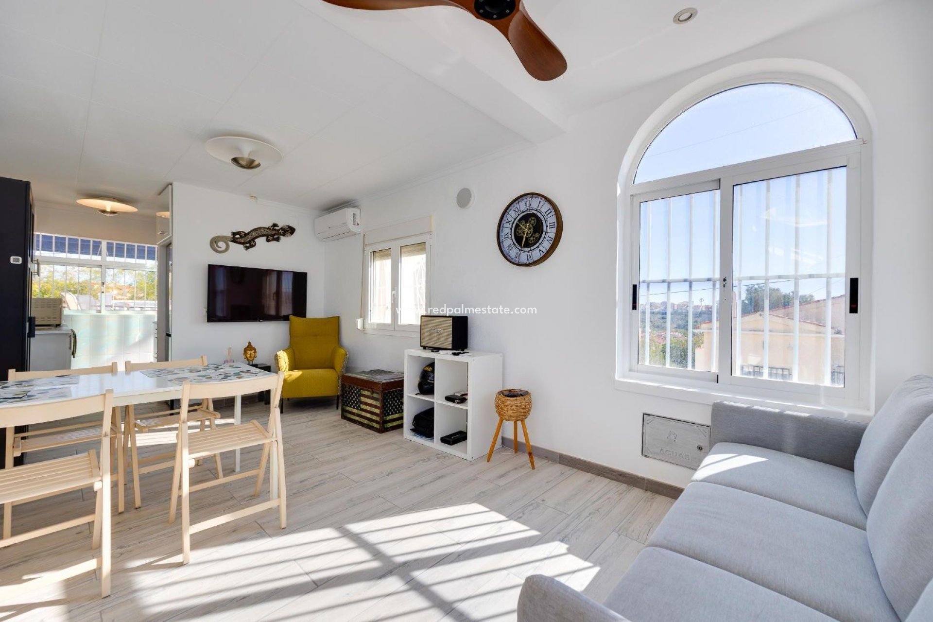 Videresalg - Villa -
San Fulgencio - La Marina