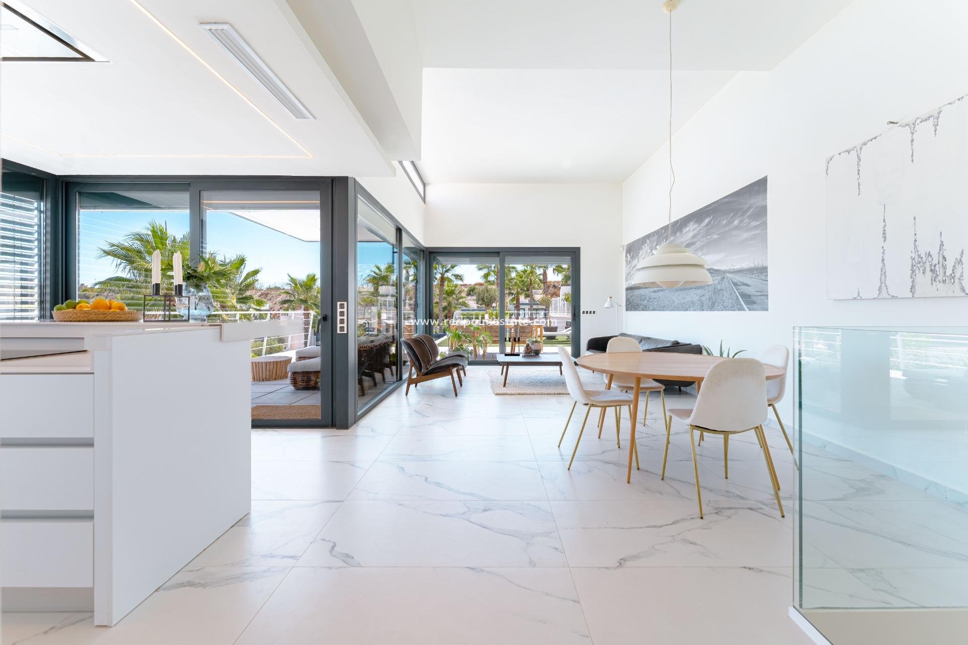 Videresalg - Villa -
San Miguel de Salinas - Bellavista