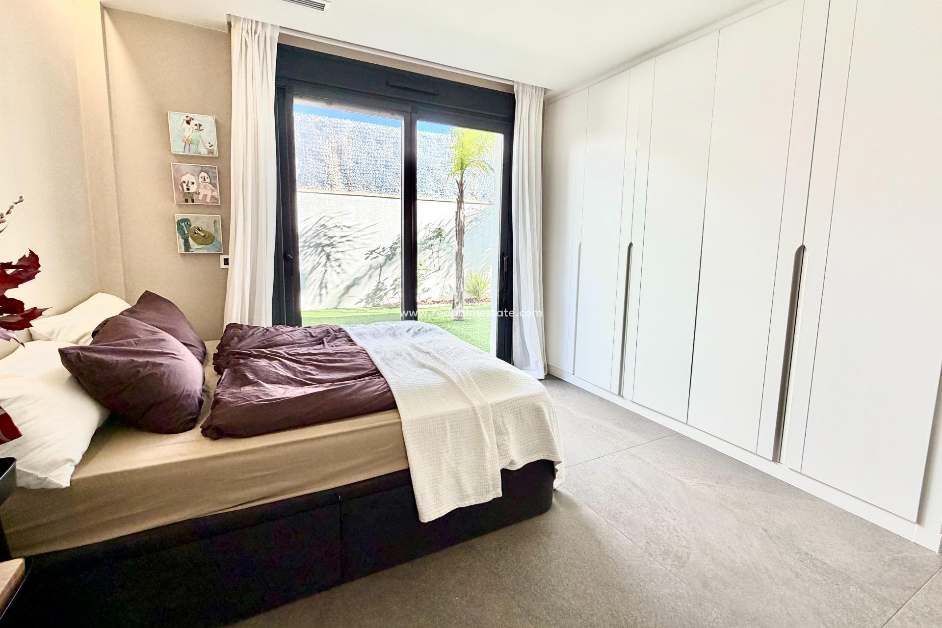 Videresalg - Villa -
San Miguel de Salinas - Bellavista