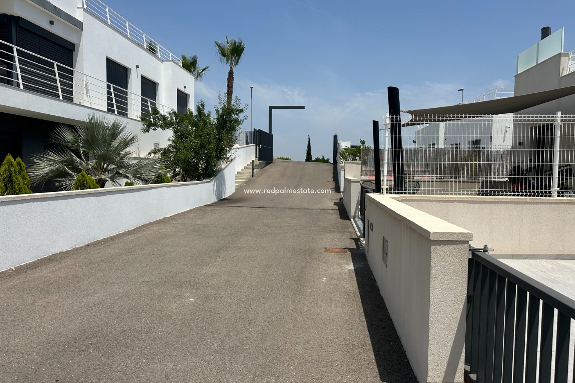 Videresalg - Villa -
San Miguel de Salinas - Inland