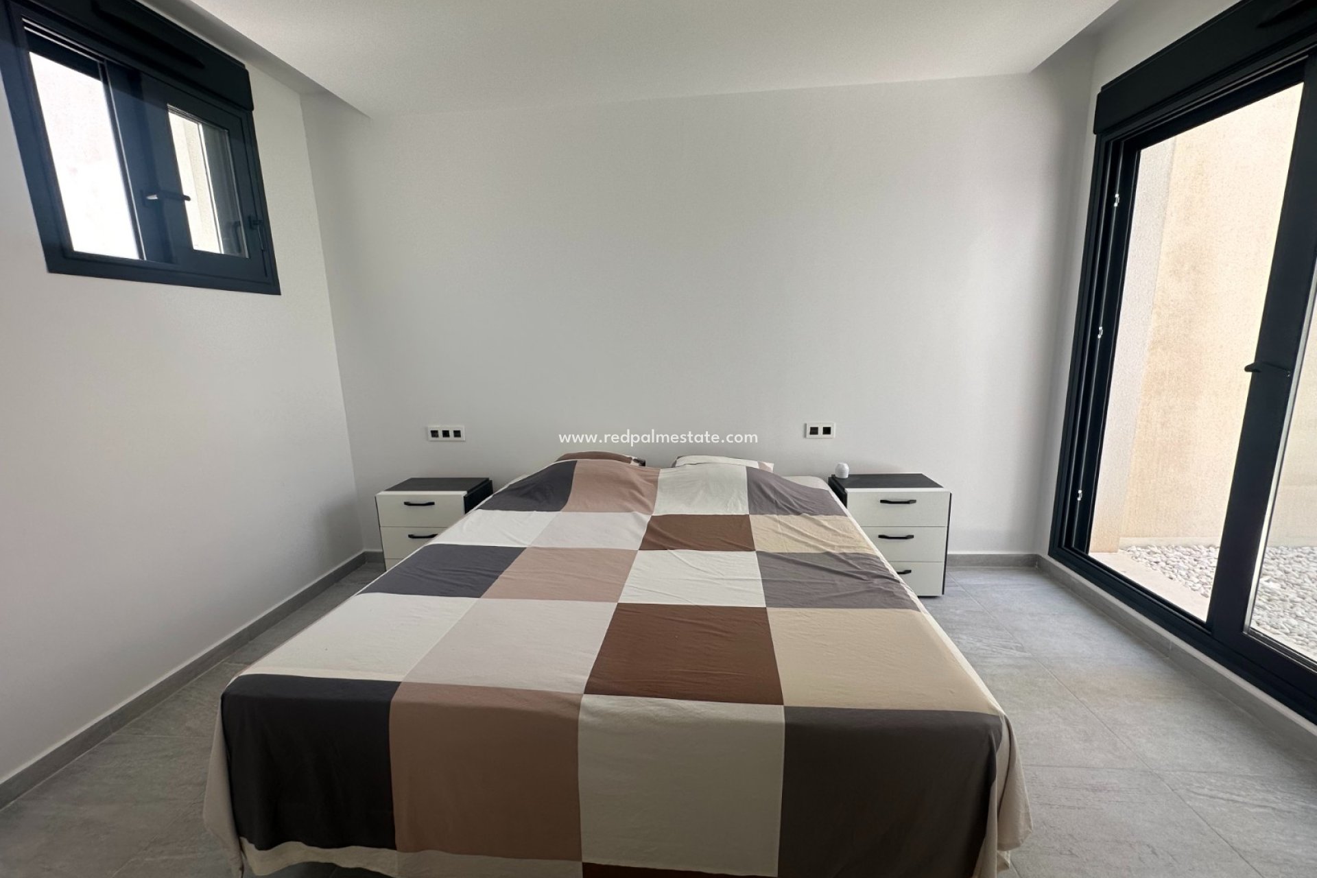 Videresalg - Villa -
San Miguel de Salinas - Inland
