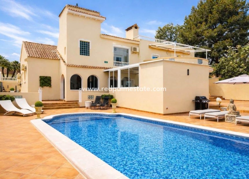 Videresalg - Villa -
San Miguel de Salinas - Inland