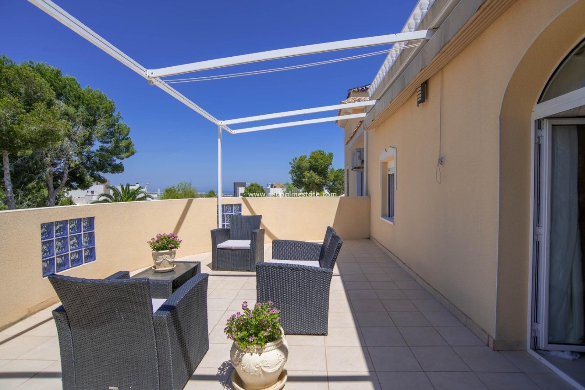 Videresalg - Villa -
San Miguel de Salinas - Inland