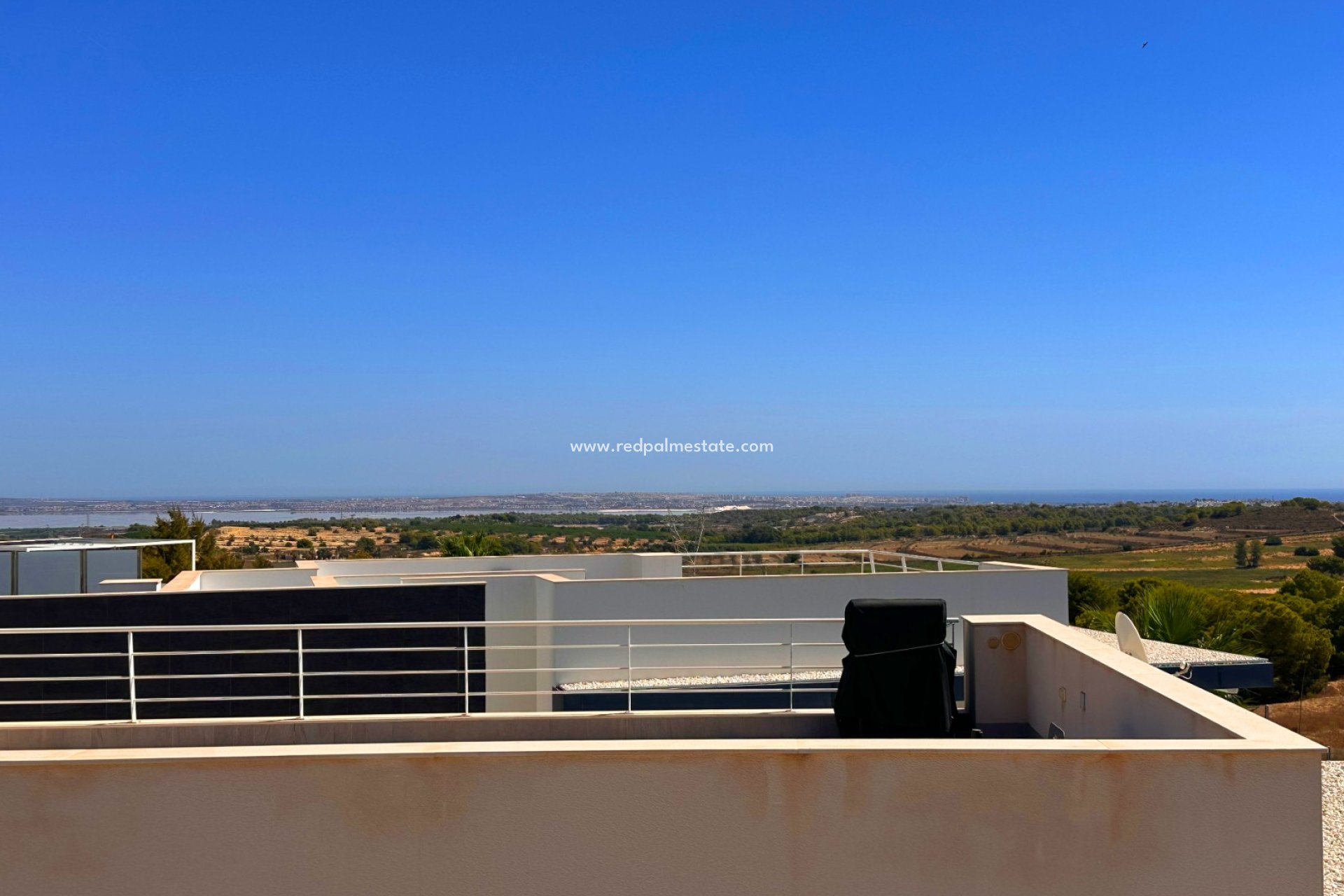 Videresalg - Villa -
San Miguel de Salinas - Inland