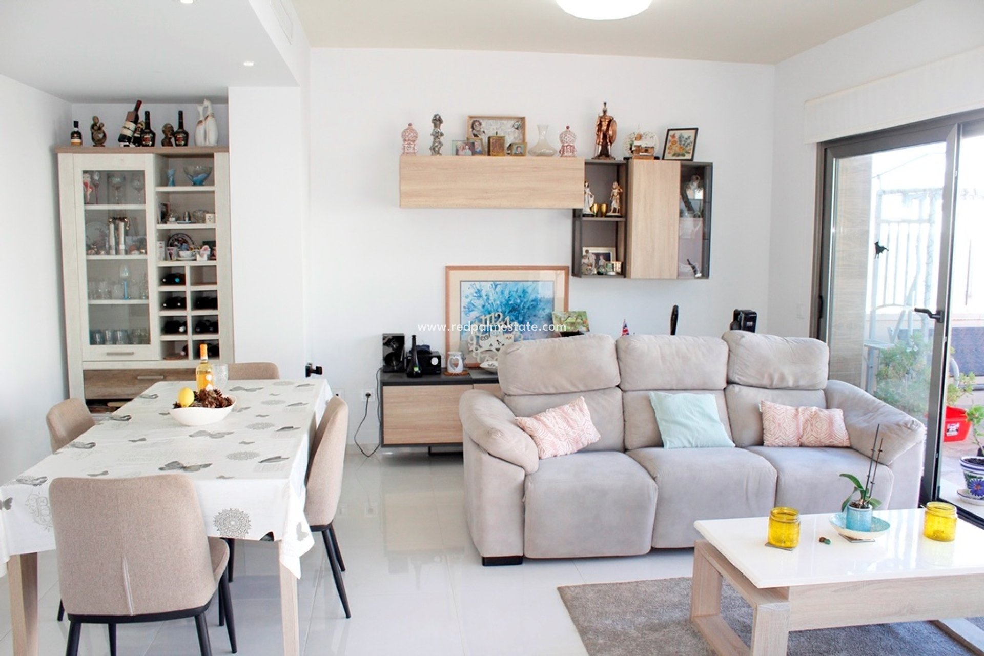 Videresalg - Villa -
San Miguel de Salinas - Inland