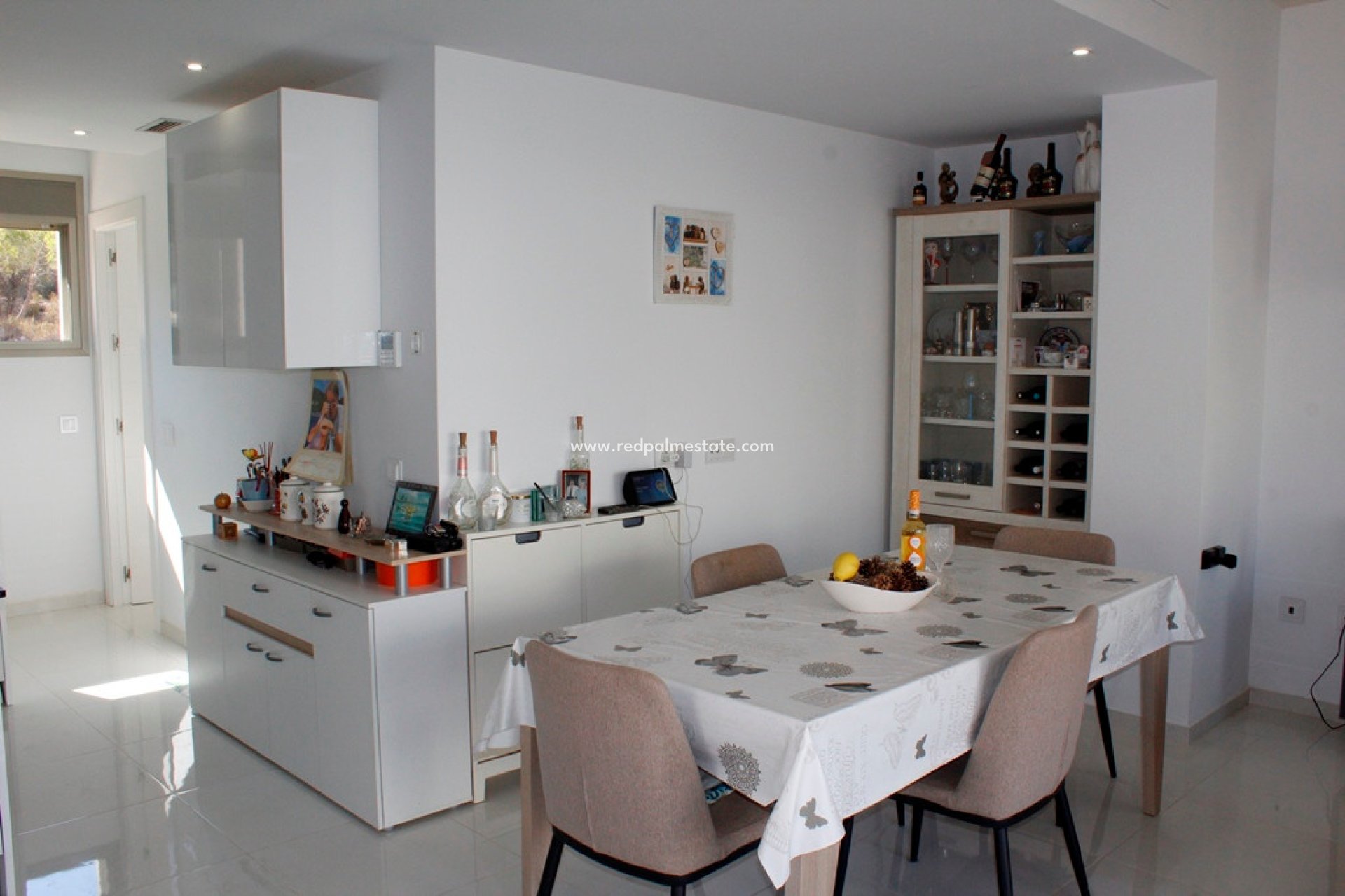 Videresalg - Villa -
San Miguel de Salinas - Inland