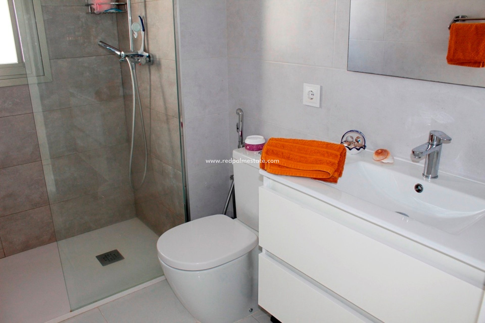 Videresalg - Villa -
San Miguel de Salinas - Inland