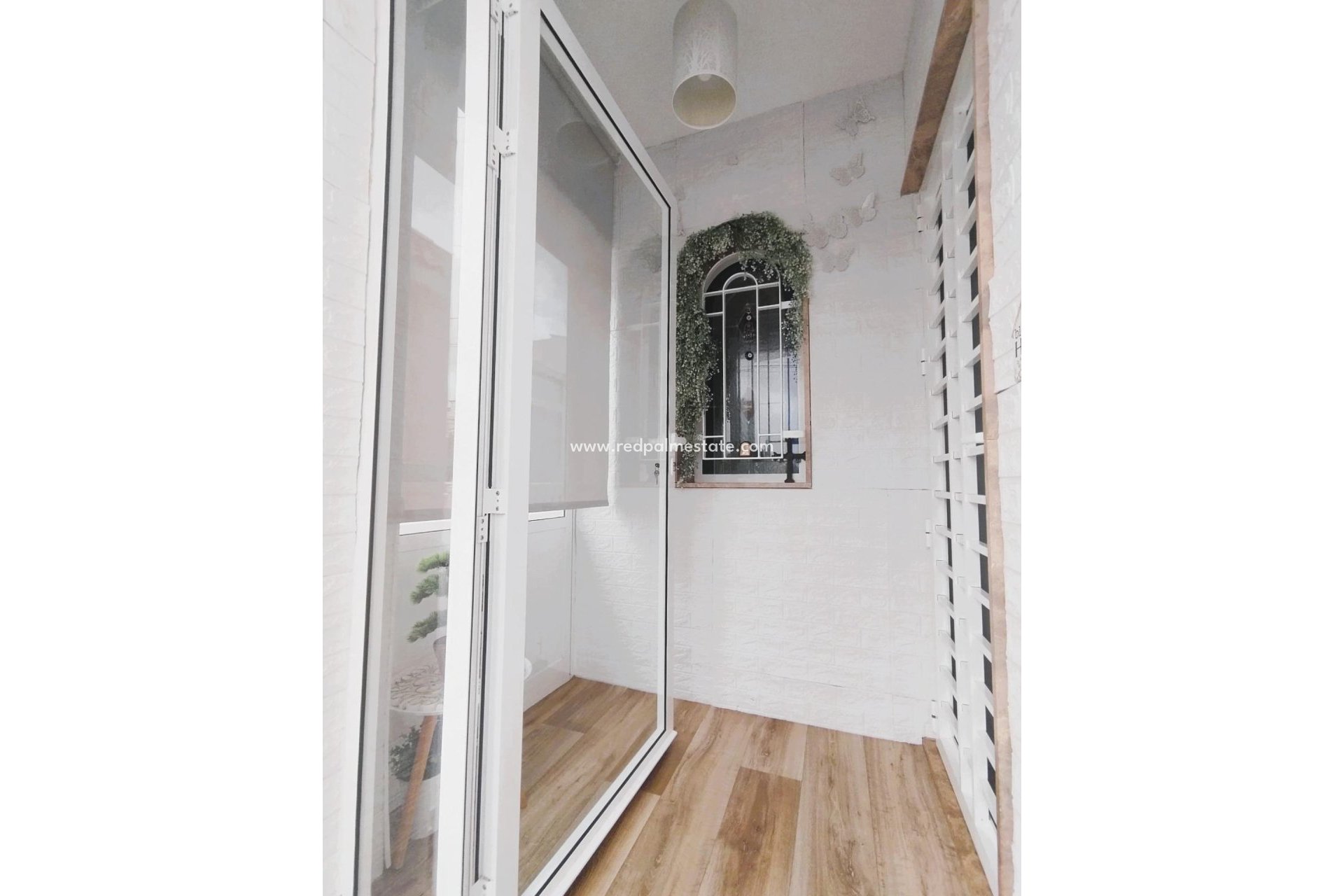 Videresalg - Villa -
San Miguel de Salinas - Inland