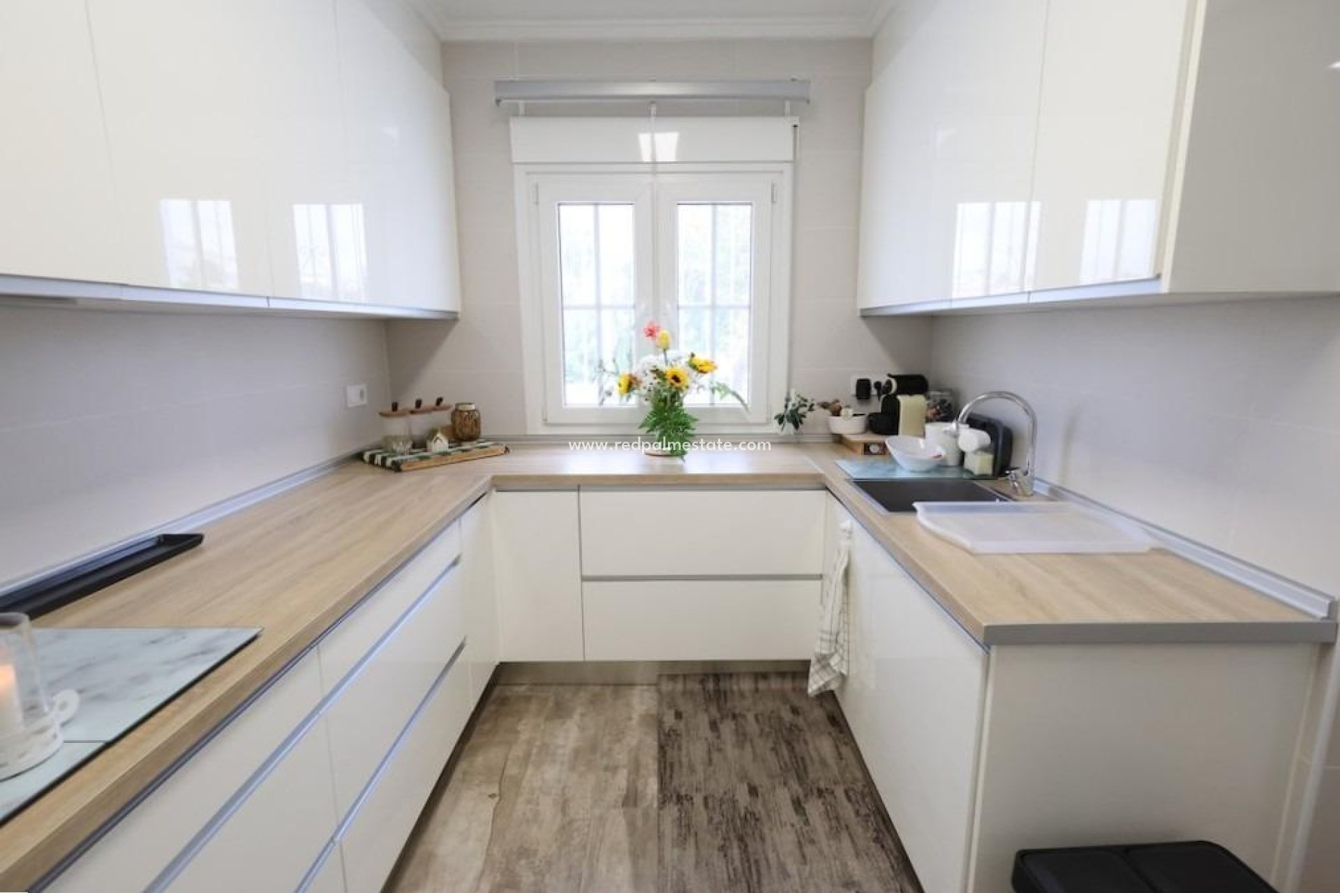 Videresalg - Villa -
San Miguel de Salinas - Inland