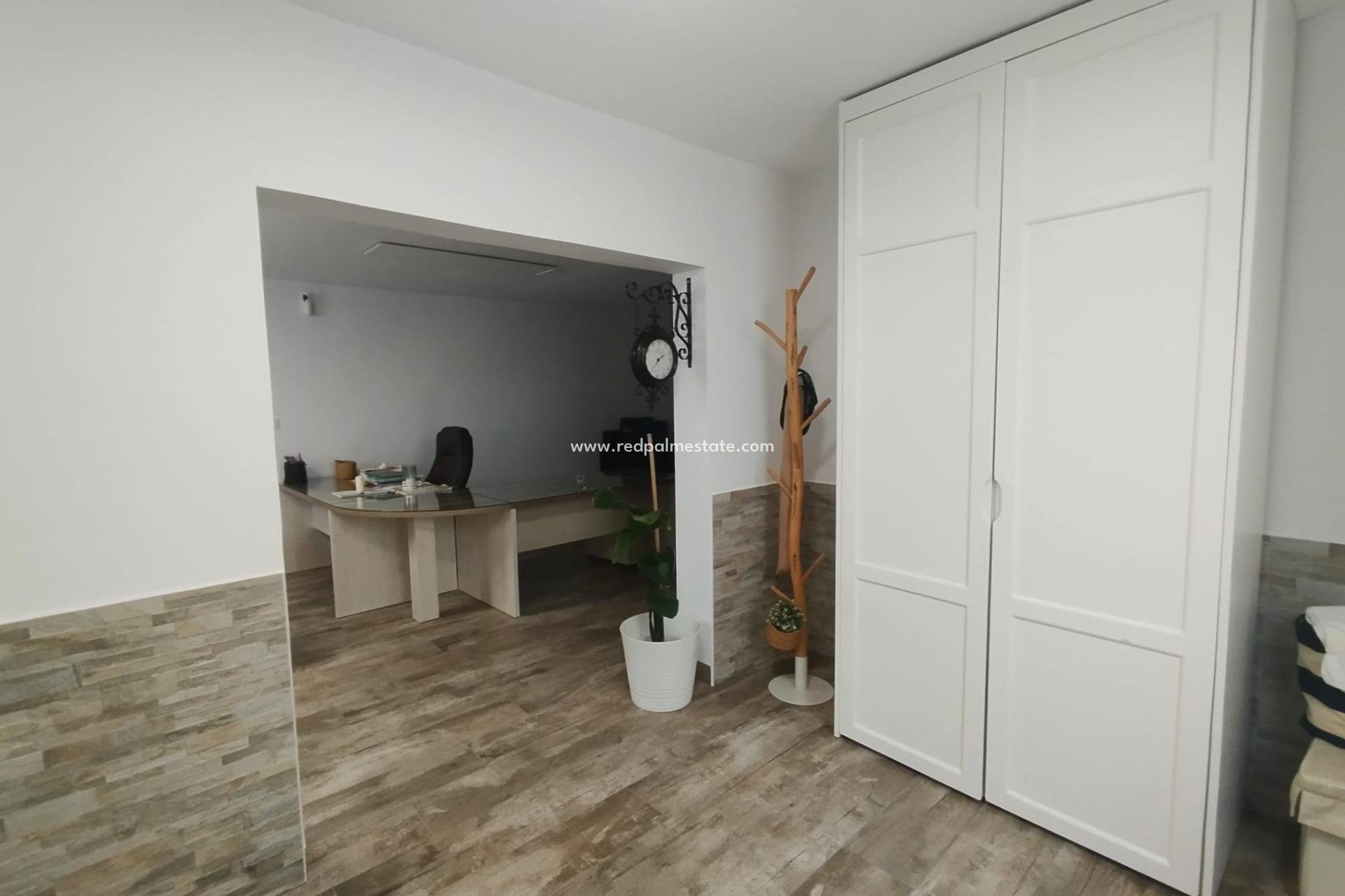 Videresalg - Villa -
San Miguel de Salinas - Inland