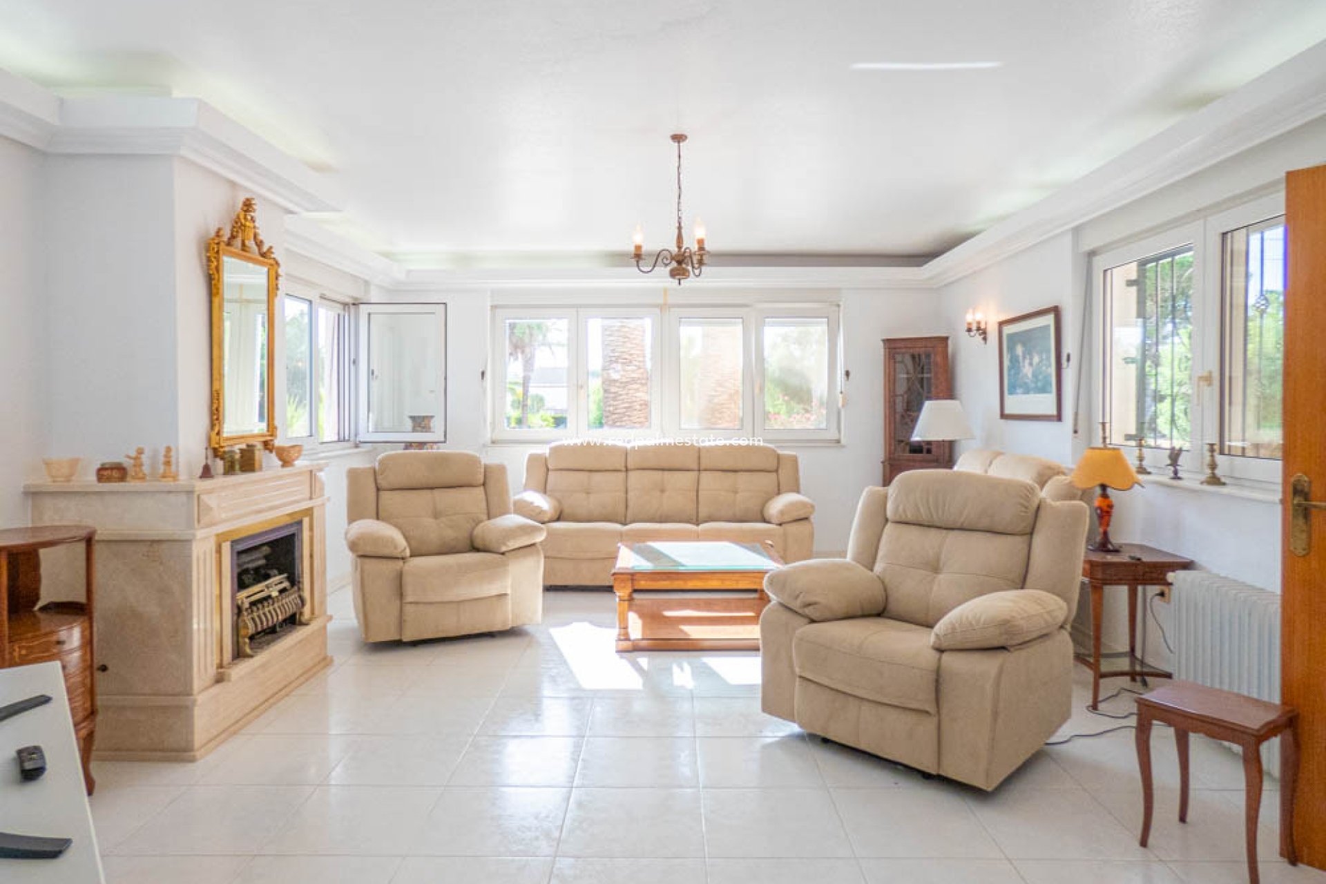 Videresalg - Villa -
San Miguel de Salinas - Inland