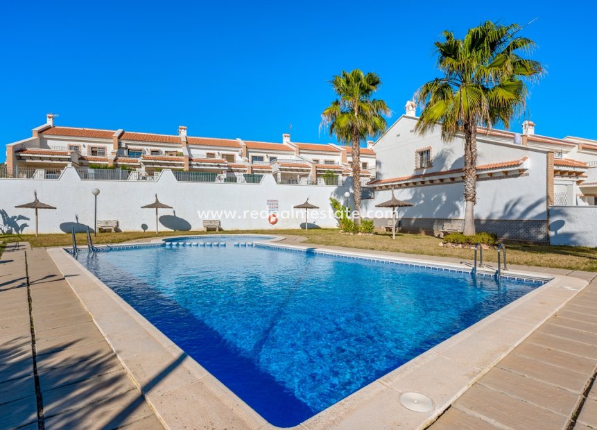 Videresalg - Villa -
San Miguel de Salinas - Inland