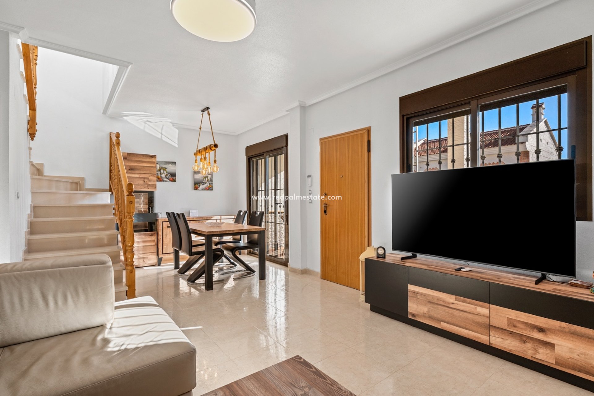 Videresalg - Villa -
San Miguel de Salinas - Inland