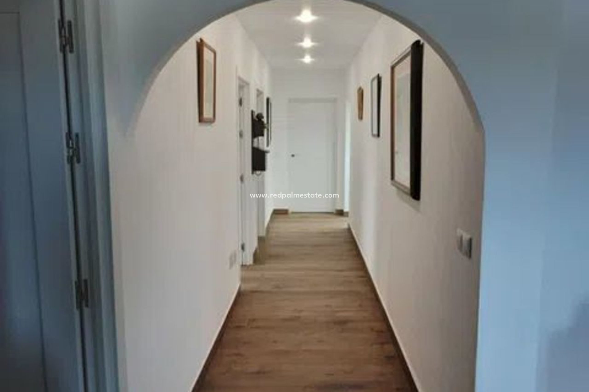 Videresalg - Villa -
San Miguel de Salinas - Inland