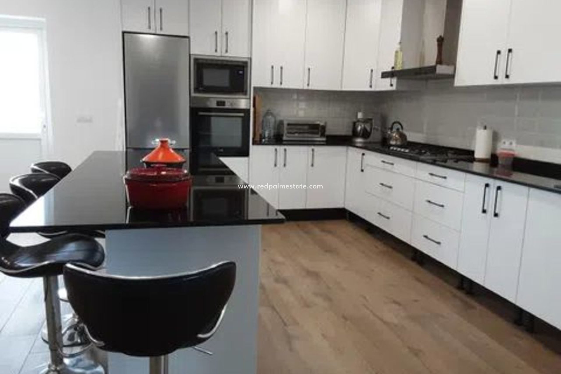 Videresalg - Villa -
San Miguel de Salinas - Inland