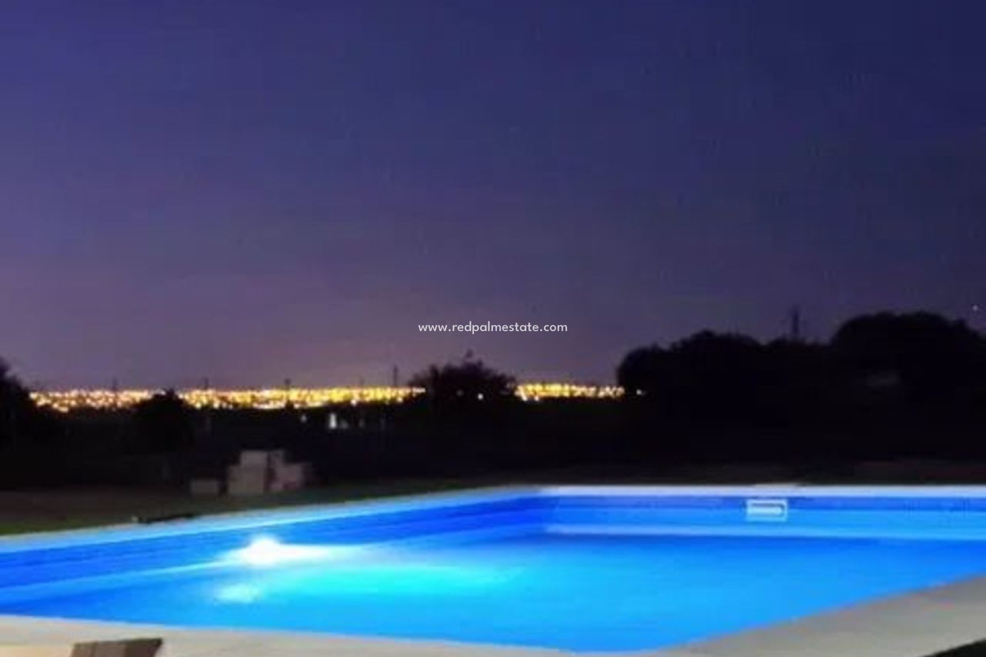 Videresalg - Villa -
San Miguel de Salinas - Inland