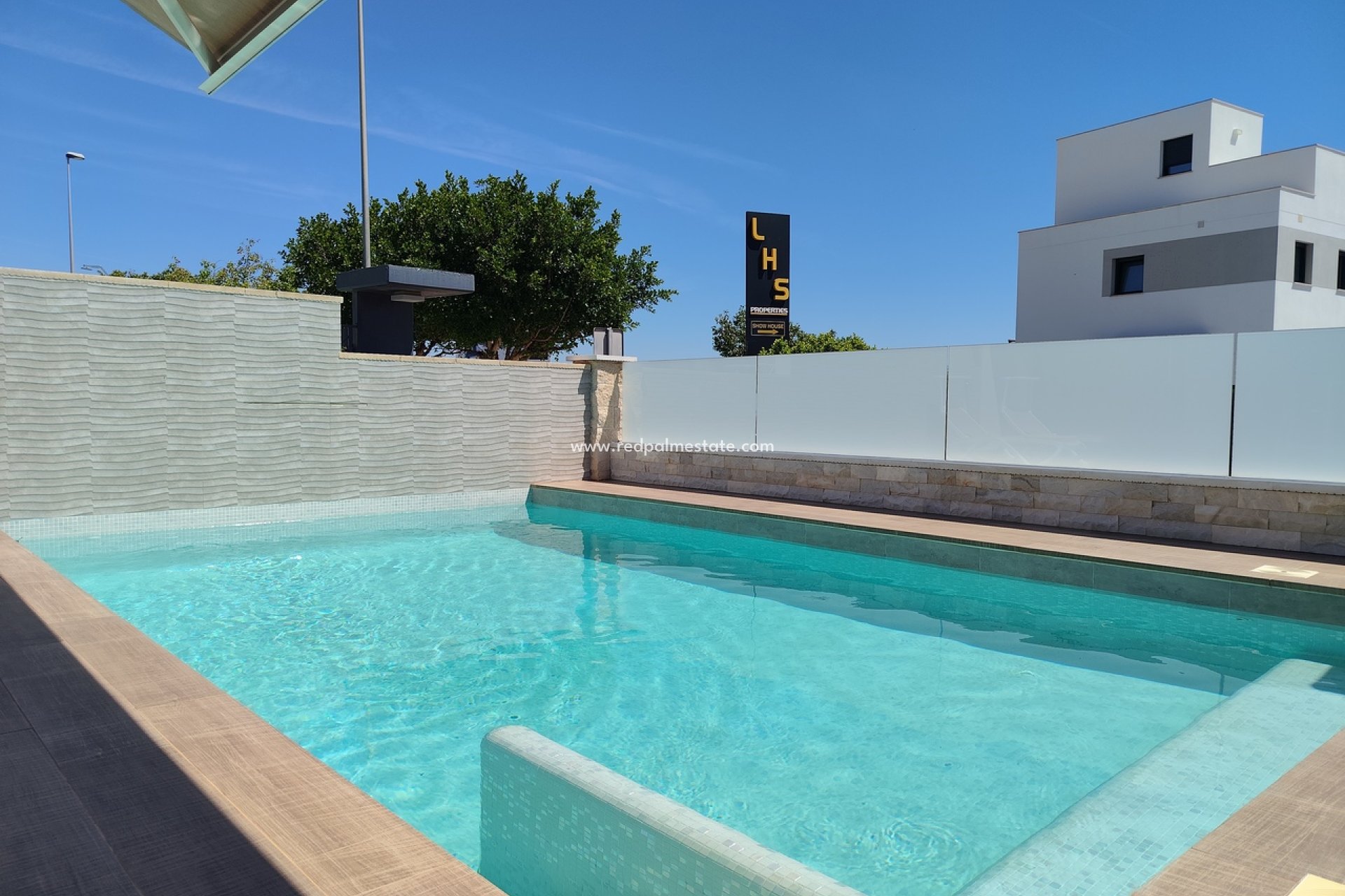 Videresalg - Villa -
San Miguel de Salinas - Inland