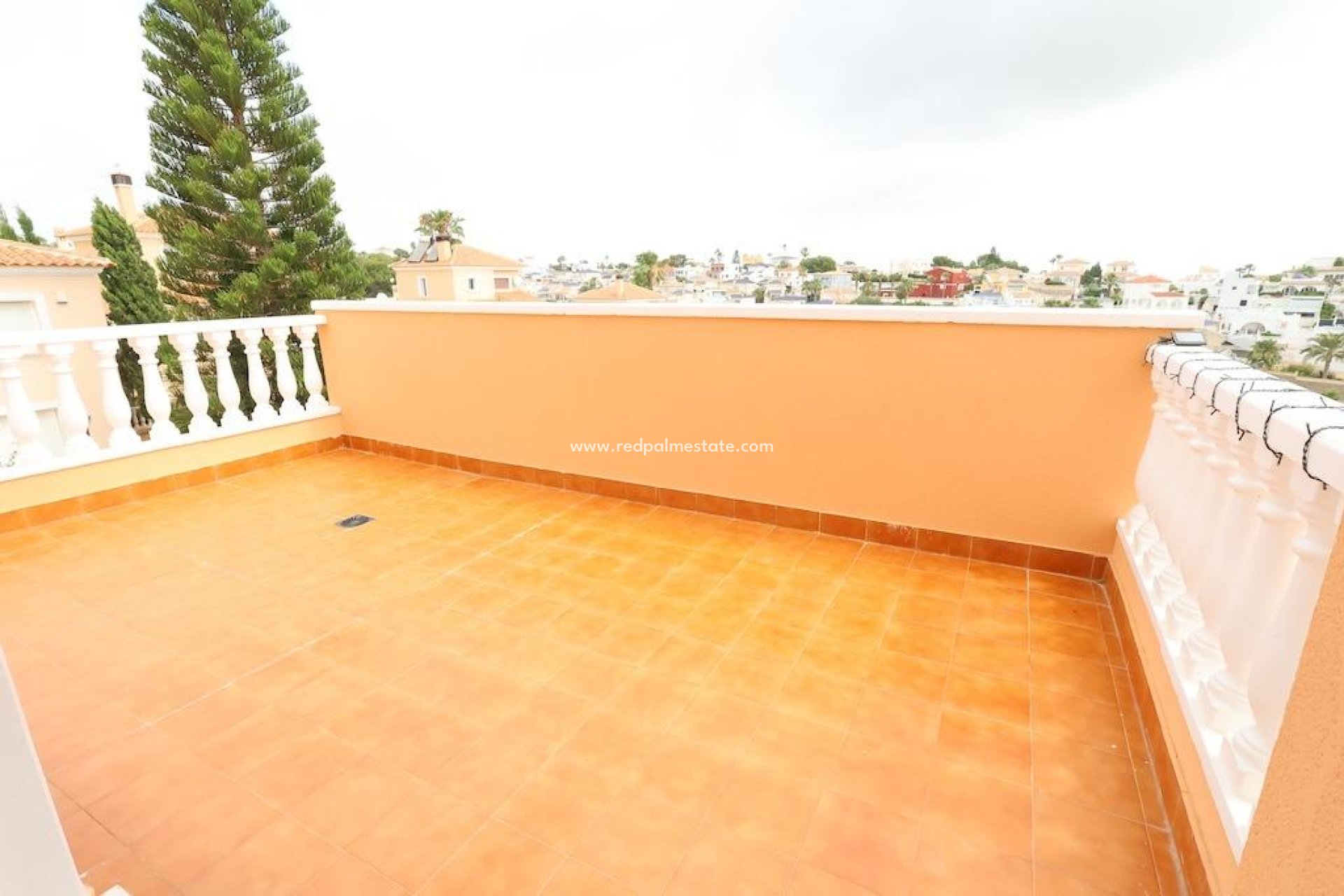 Videresalg - Villa -
San Miguel de Salinas - Inland