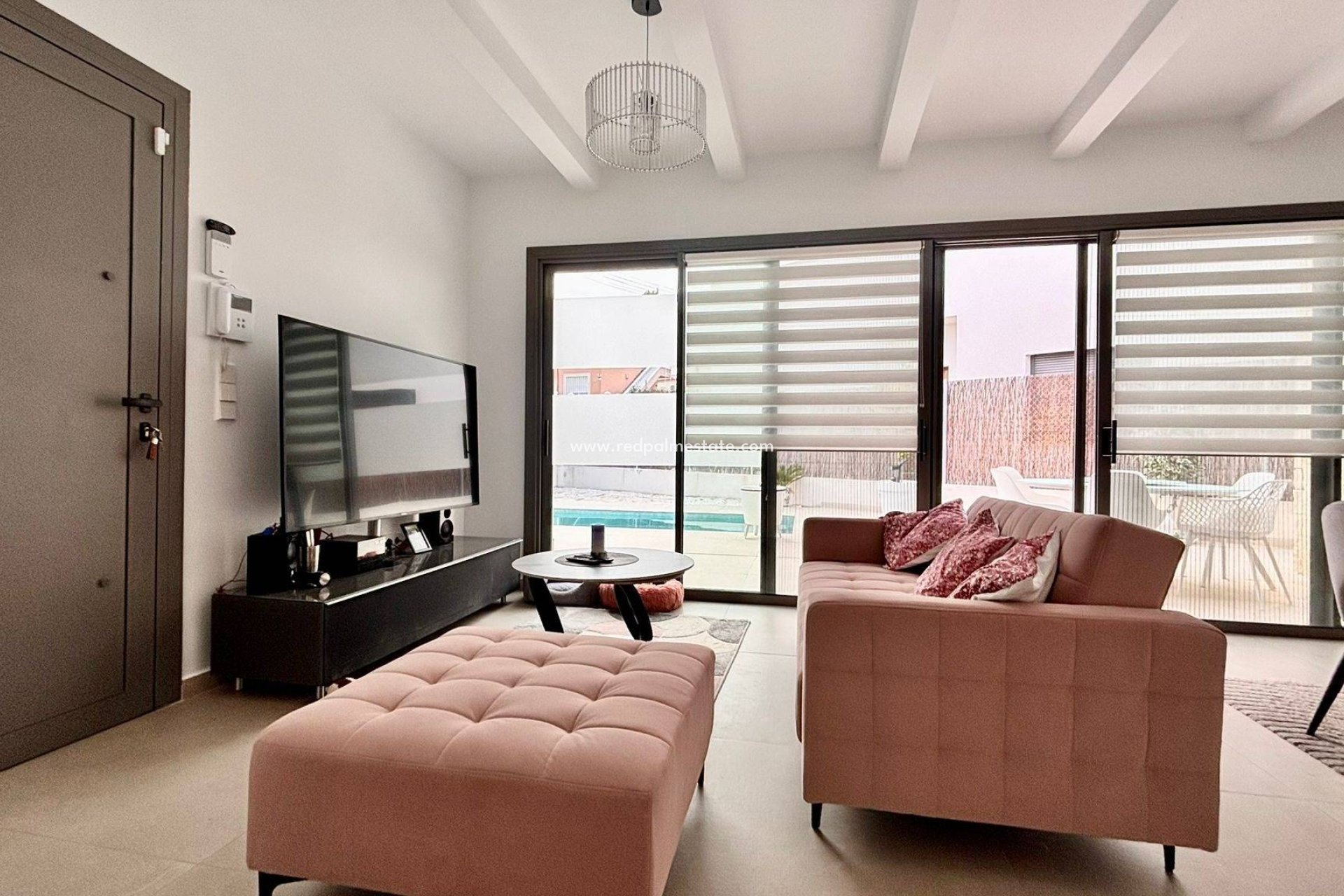 Videresalg - Villa -
San Miguel de Salinas - Urbanizacion Blue Lagoon