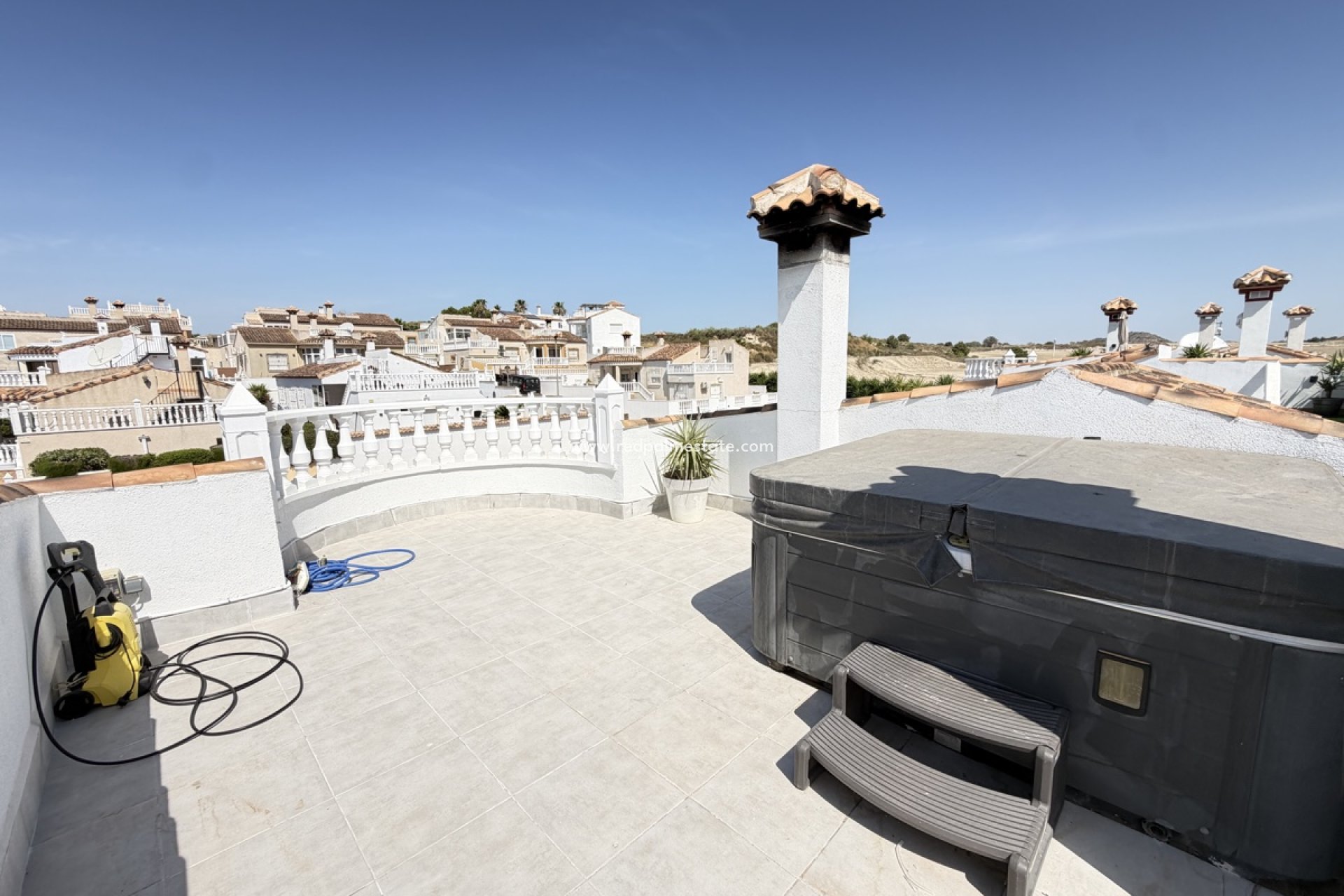 Videresalg - Villa -
San Miguel de Salinas
