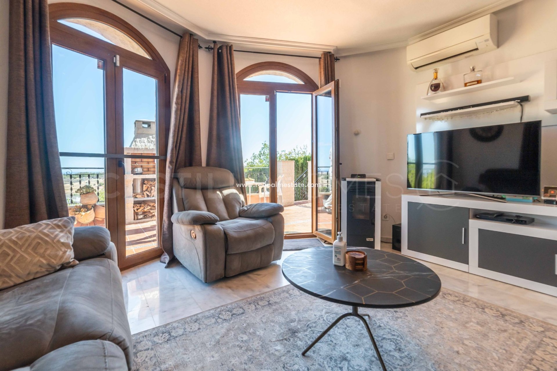 Videresalg - Villa -
San Miguel de Salinas