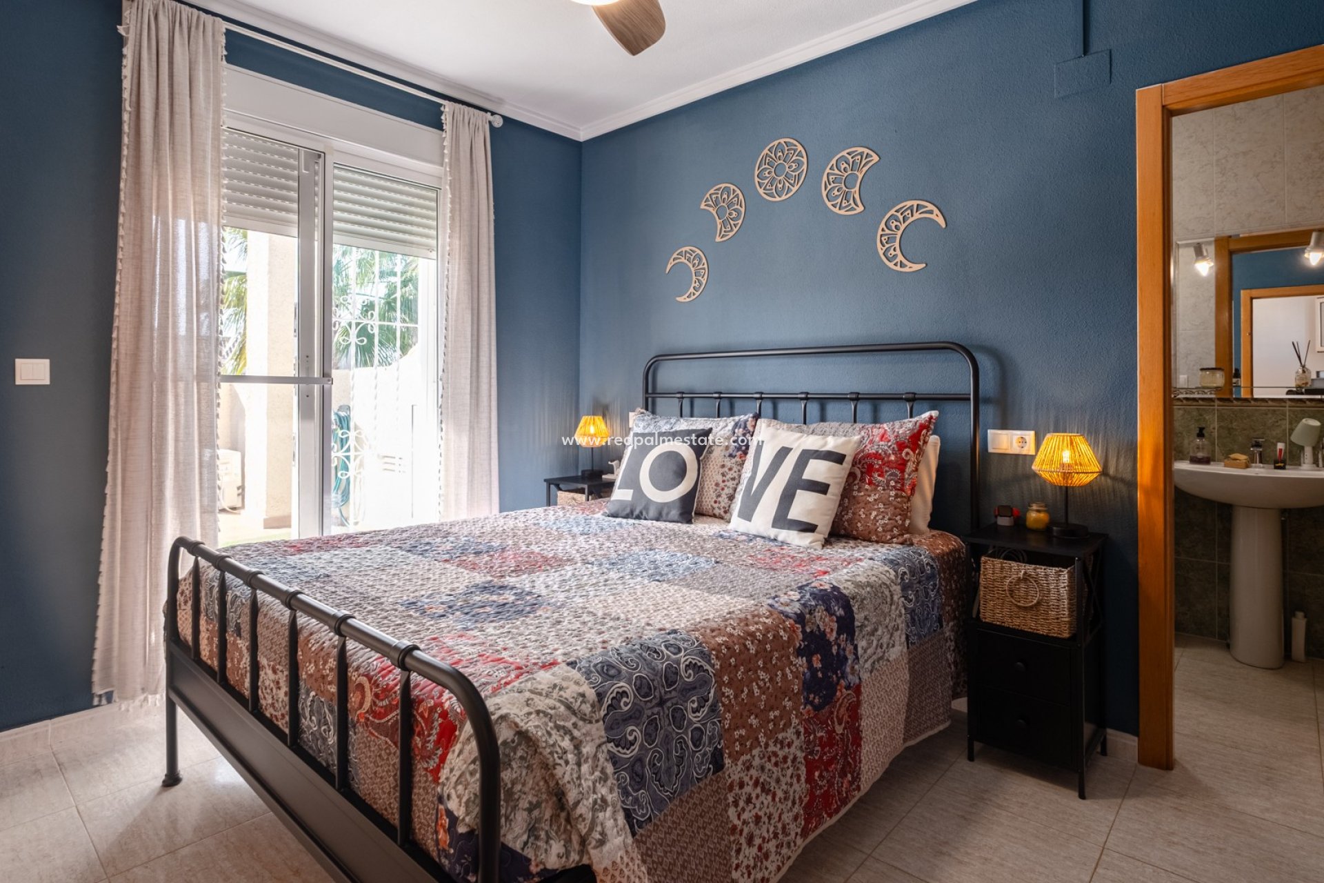 Videresalg - Villa -
Santa Pola