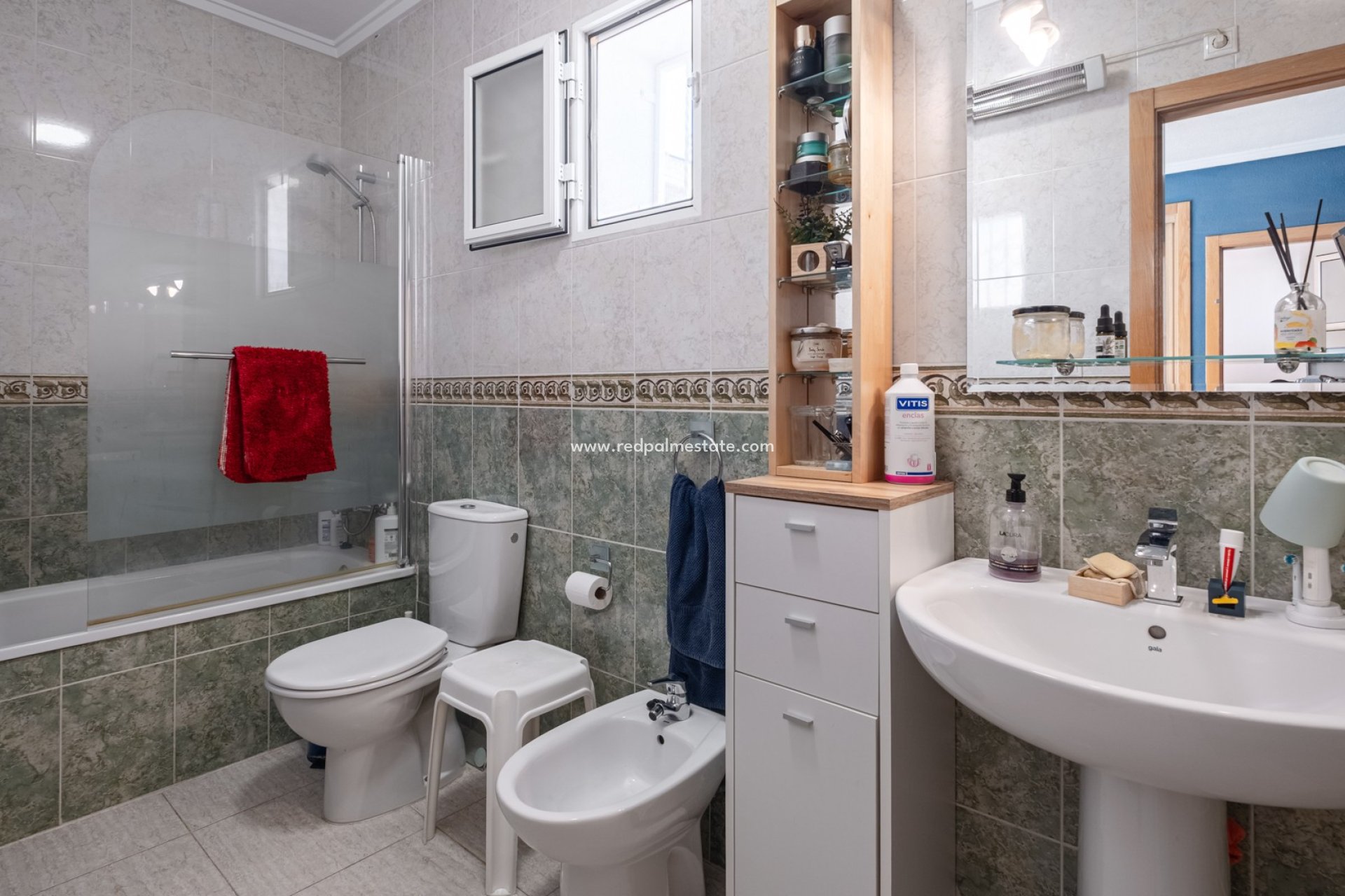 Videresalg - Villa -
Santa Pola