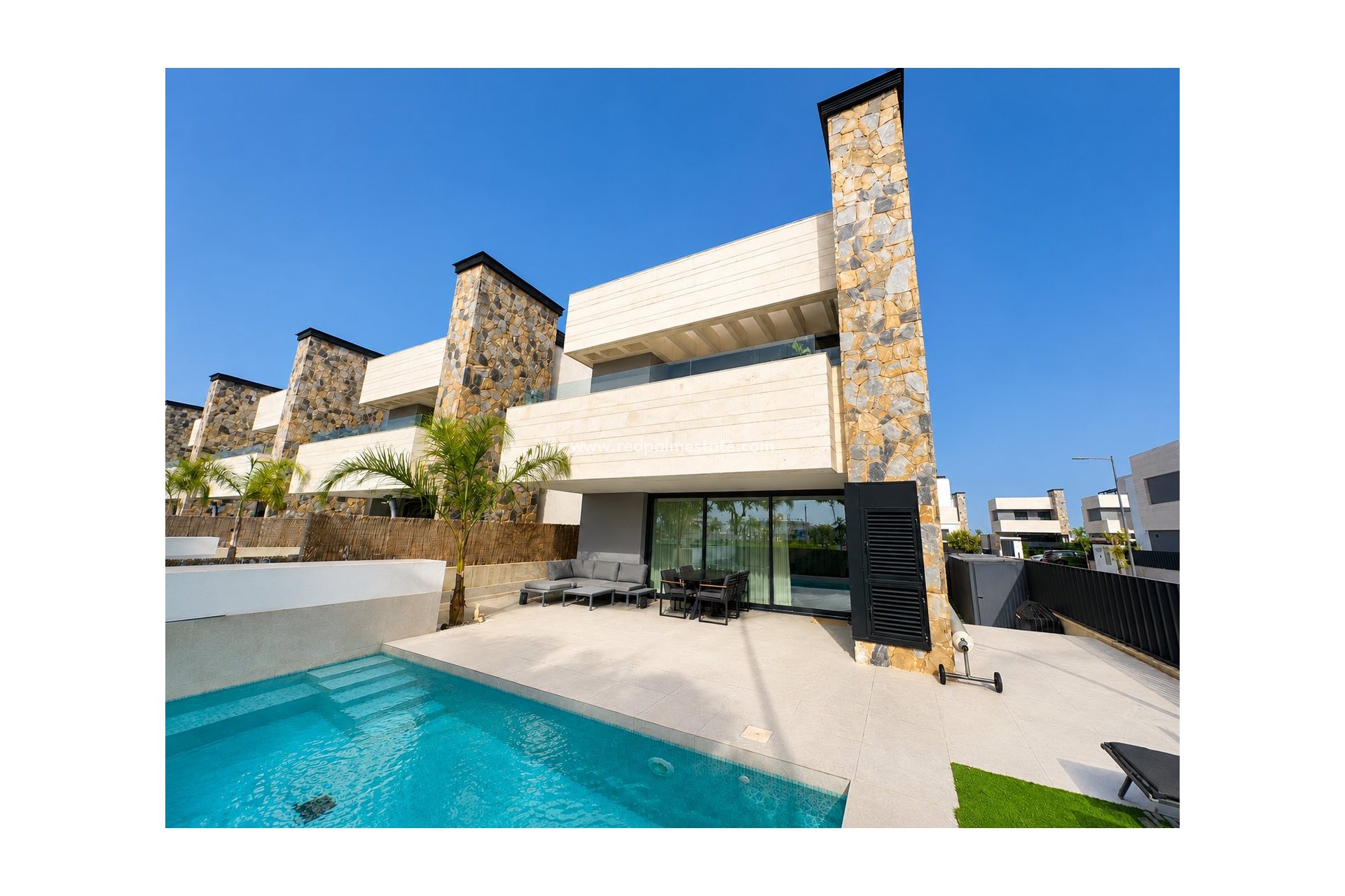 Videresalg - Villa -
Santa Rosalia Resort - Inland