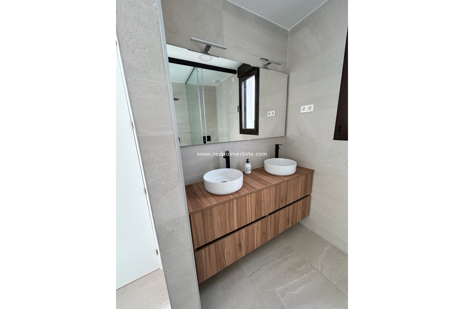 Videresalg - Villa -
Santa Rosalia Resort - Inland