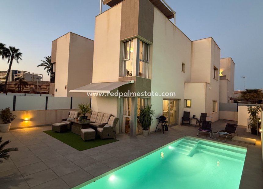 Videresalg - Villa -
Santiago de la Ribera - Zona de la playa