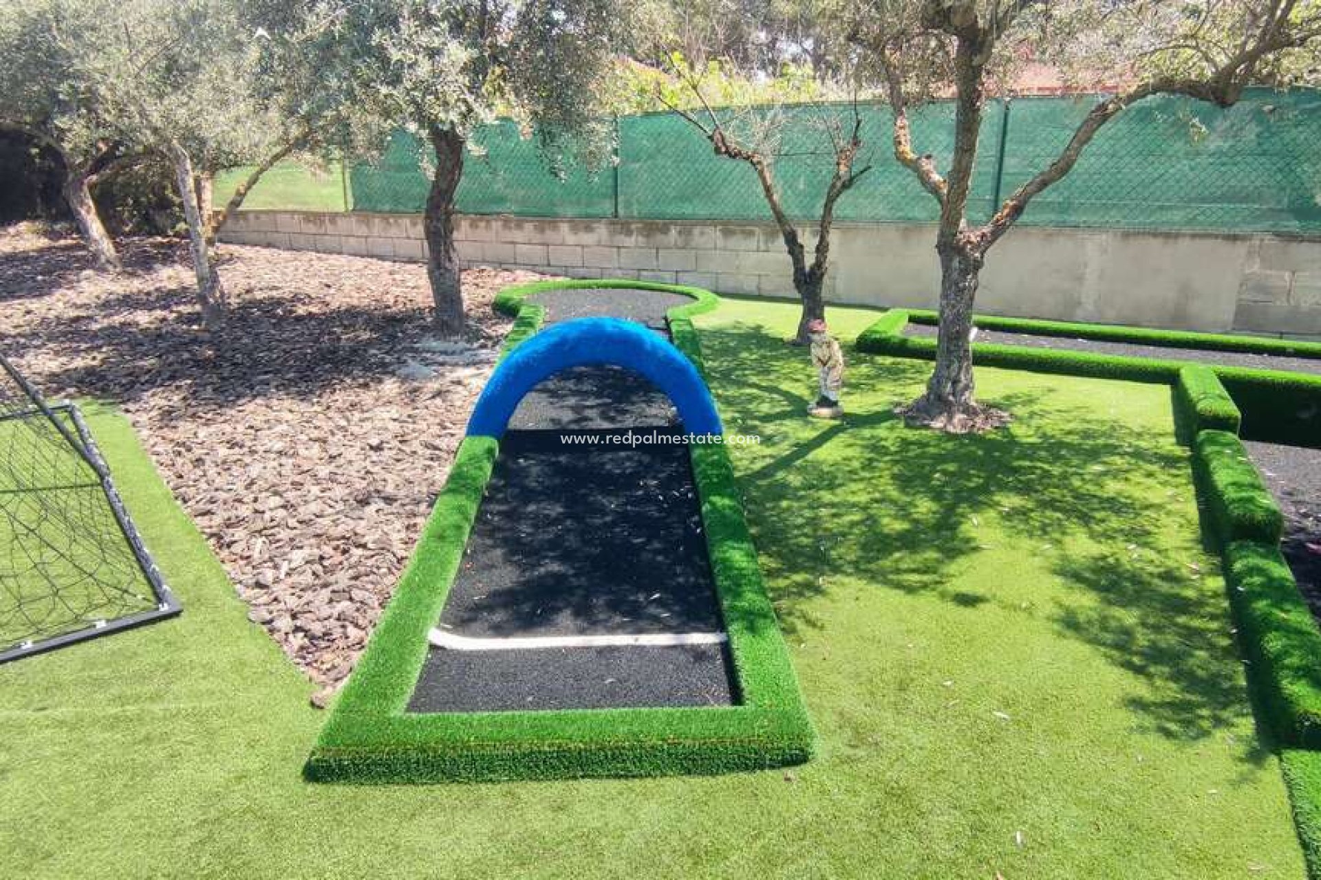 Videresalg - Villa -
Sax - Inland