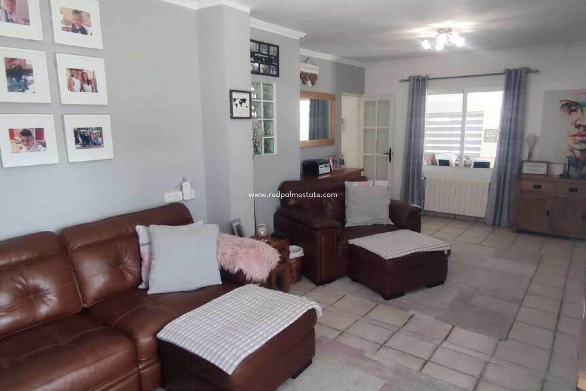 Videresalg - Villa -
Sax - Inland